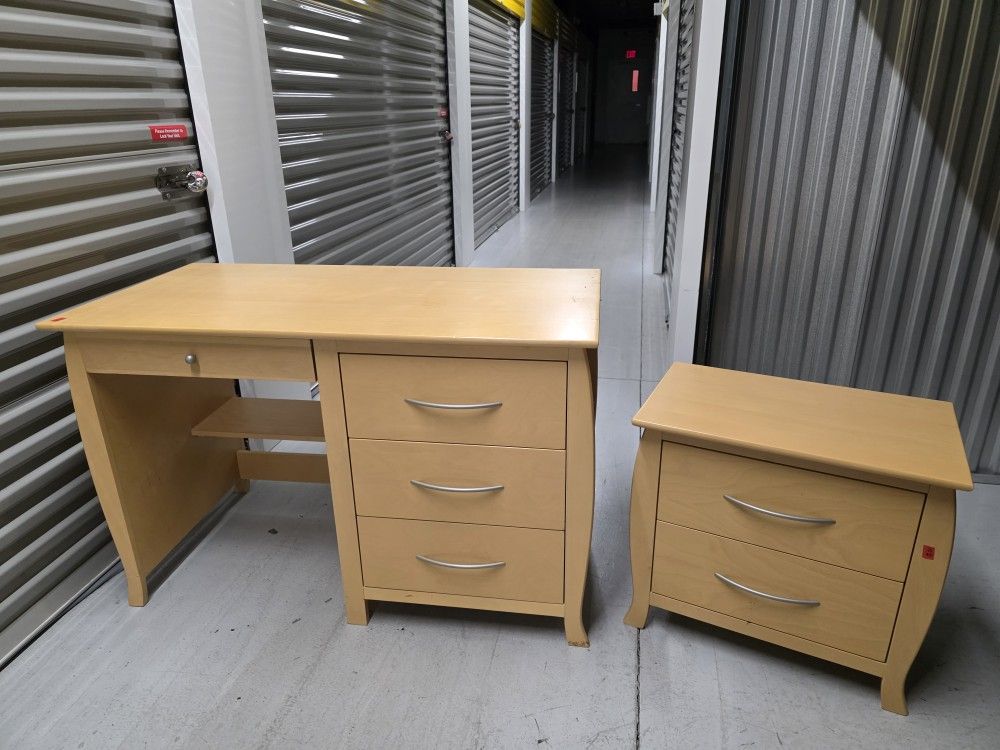 Desk With Matching Drawer