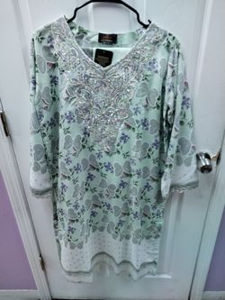 Ladies Pakistani/Indian Suit 3 piece