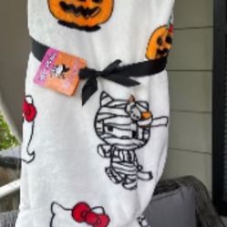 HELLO KITTY BLANKET