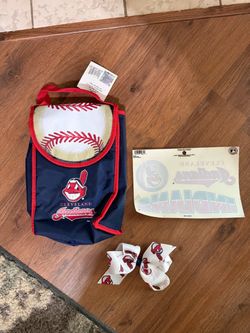Cleveland Indians MLB Lot (Lunch Bag/Cooler, Hair Bow Clip, Static Cling Decal)