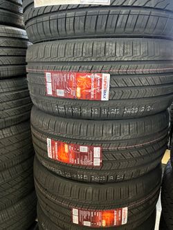 🚘✔️235/40/19 vendo set de llantas nuevas Supermax