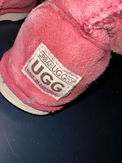 Ugg kids size 2