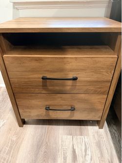 Night stand- Only one