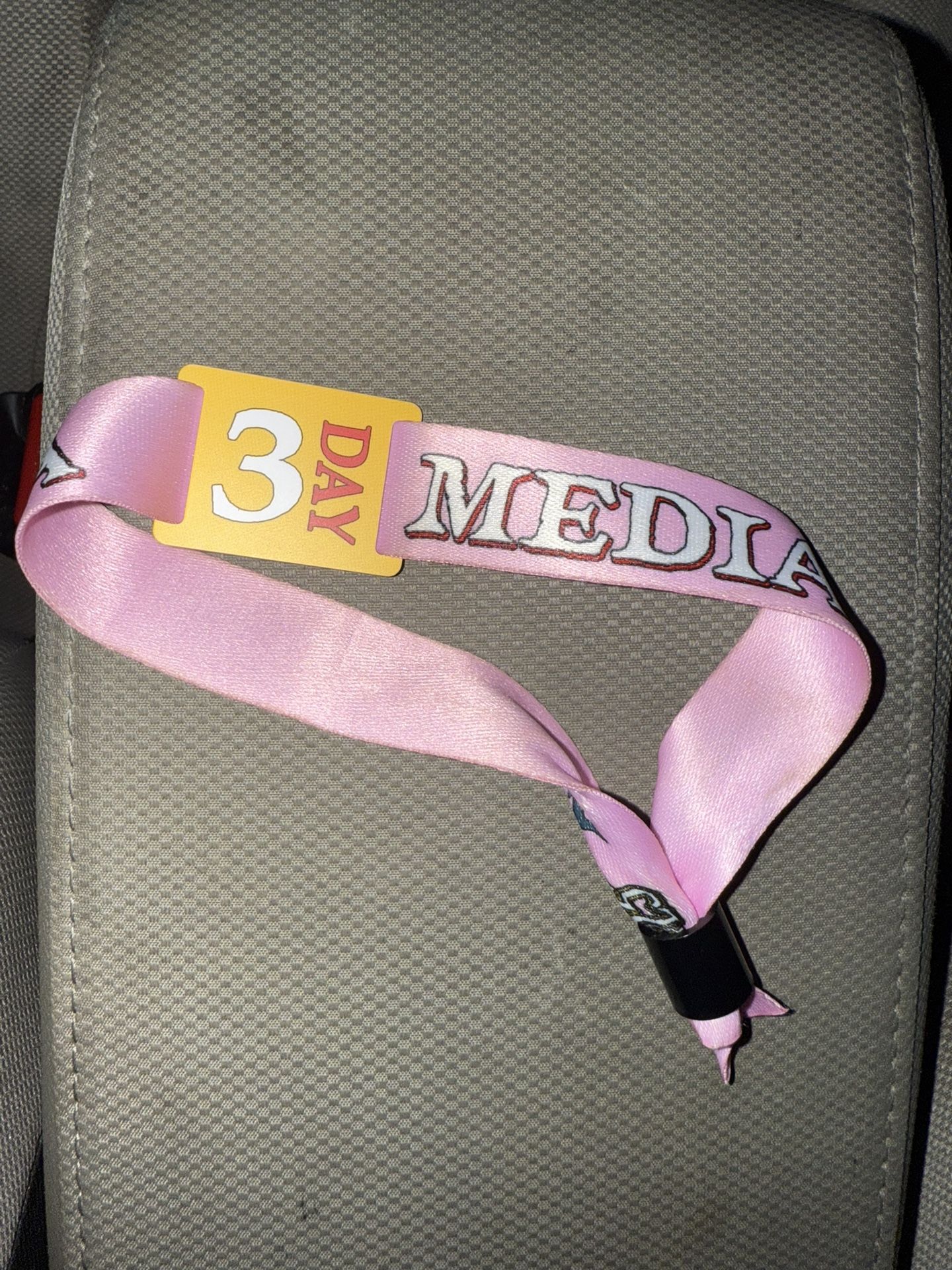 SummerSmash 2025 (SUNDAY only MEDIA) Wristband