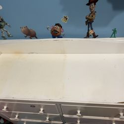 Changing Station With 6 Drawers 