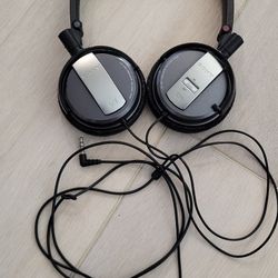 Noise Canceling Headphones