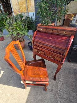 Elegant Roll-Top Desk (Secrétaire) and Chair in Genuine Rosewood with Brass Inlays