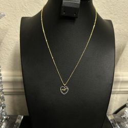 14k Chain “mom”