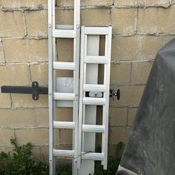 Motorcycle trailer hitch mount