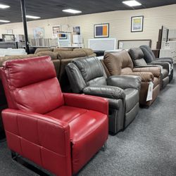 Recliner Chair. 🚚WE DELIVER🚚