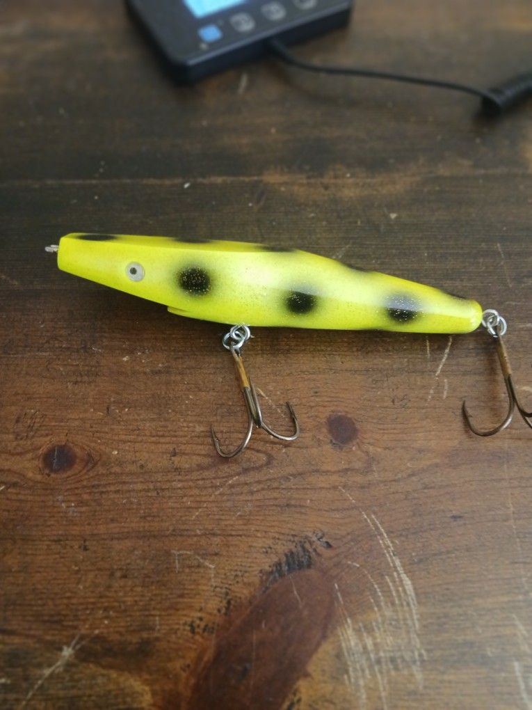 Nos 7" Muskie Pike Neon Yellow Black Spot 2 Hook Fishing Lure Unbranded