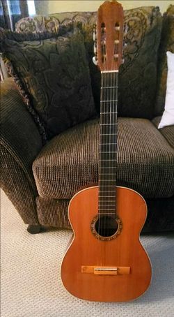 Beautiful "Candelas" guitar!