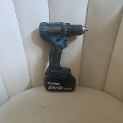 Makita Hammer Drill With Charger