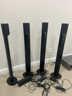 Harmon kardon standing speakers and receiver