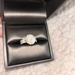 2 Carat 14k White Gold Engagement Ring Set