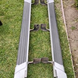 1996-02 toyota 4runner running boards OEM..Fits 1996 to 2002 Toyota  4runner...left and right