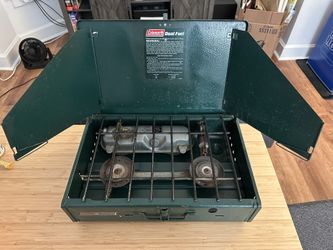 Vintage Coleman 424 Dual Fuel Camp Stove