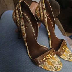 Gucci Pineapple Print Hills