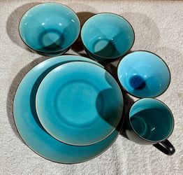Stoneware Dinner Set; Angelina By Over and Back.