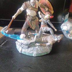 God of war statue