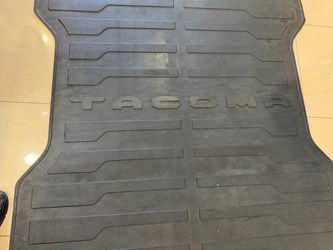 2024-2026 Toyota Tacoma Double Cab OEM Bed Mat – 5FT Short Bed