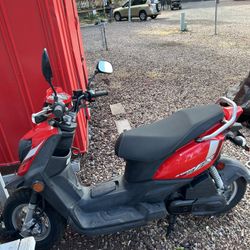 Yamaha YW50 Scooter 