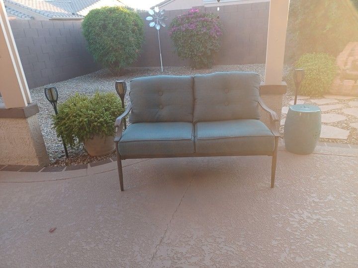 Outdoor Loveseat Sofa Great Condition