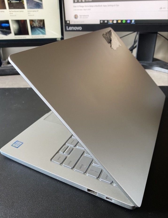 MacBook