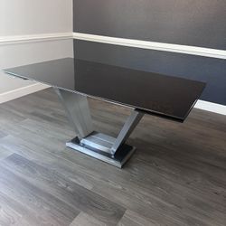 Modern luxury marble dining table