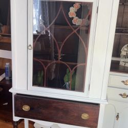 Small China Hutch