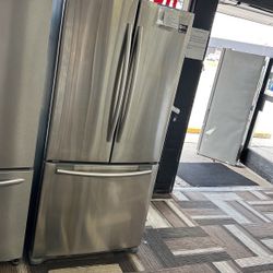 Samsung French Door stainless Fridge 33 Wide