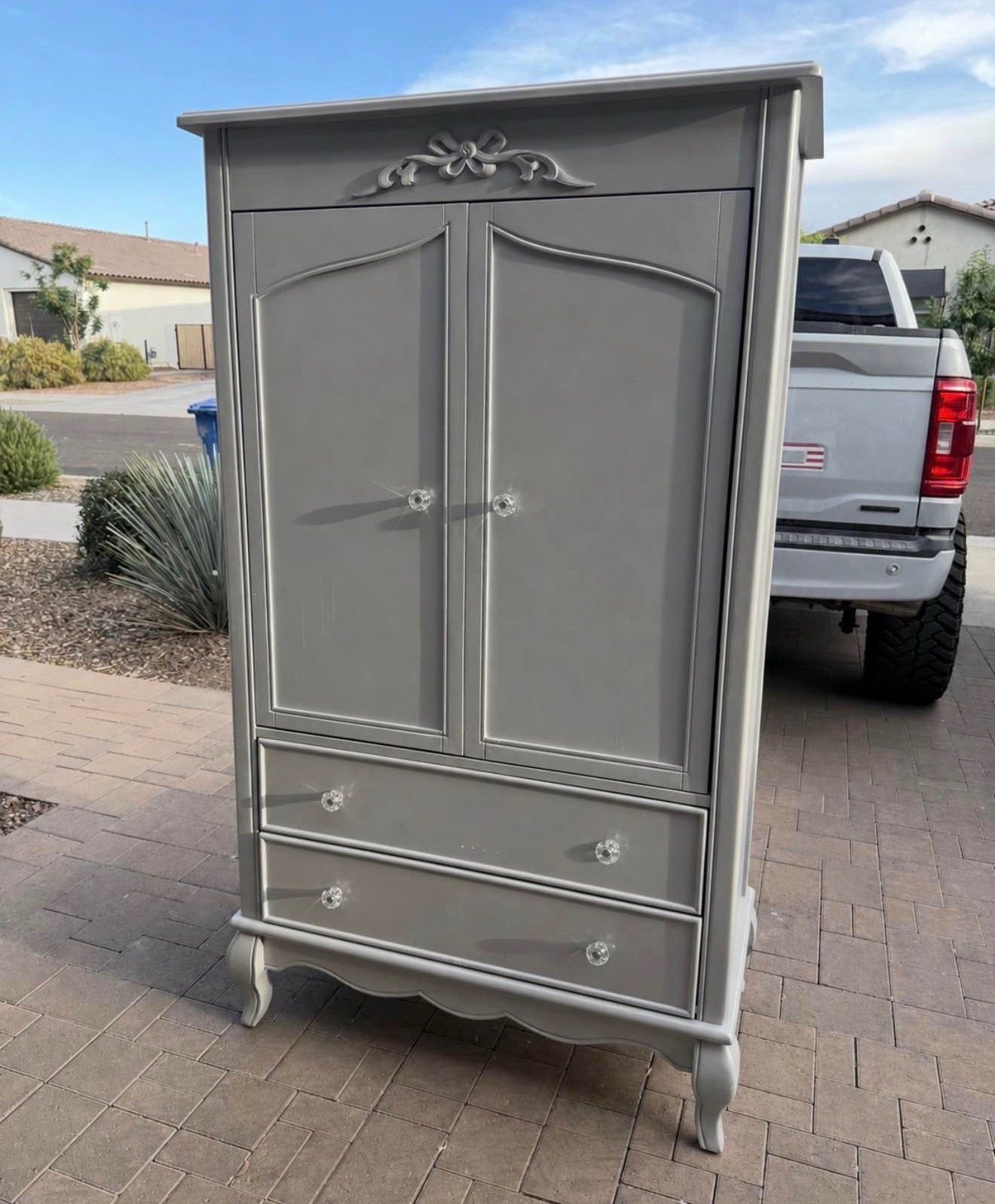 Armoire