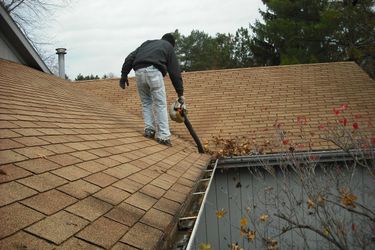 Clean gutters