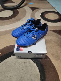 Soccer cleats youth size 13