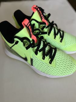 Nike LeBron Witness 5 Grinch Size 13 (New Without Box)