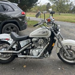 Honda Shadow 1100