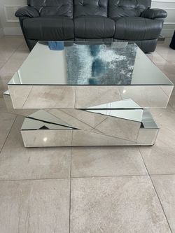 Stunning mirrored coffee table