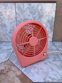 Desktop fan