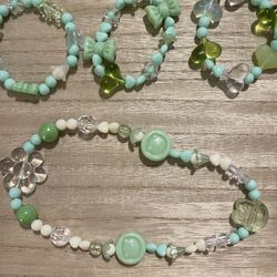 Green Bead Necklace And 3 Bracelets 