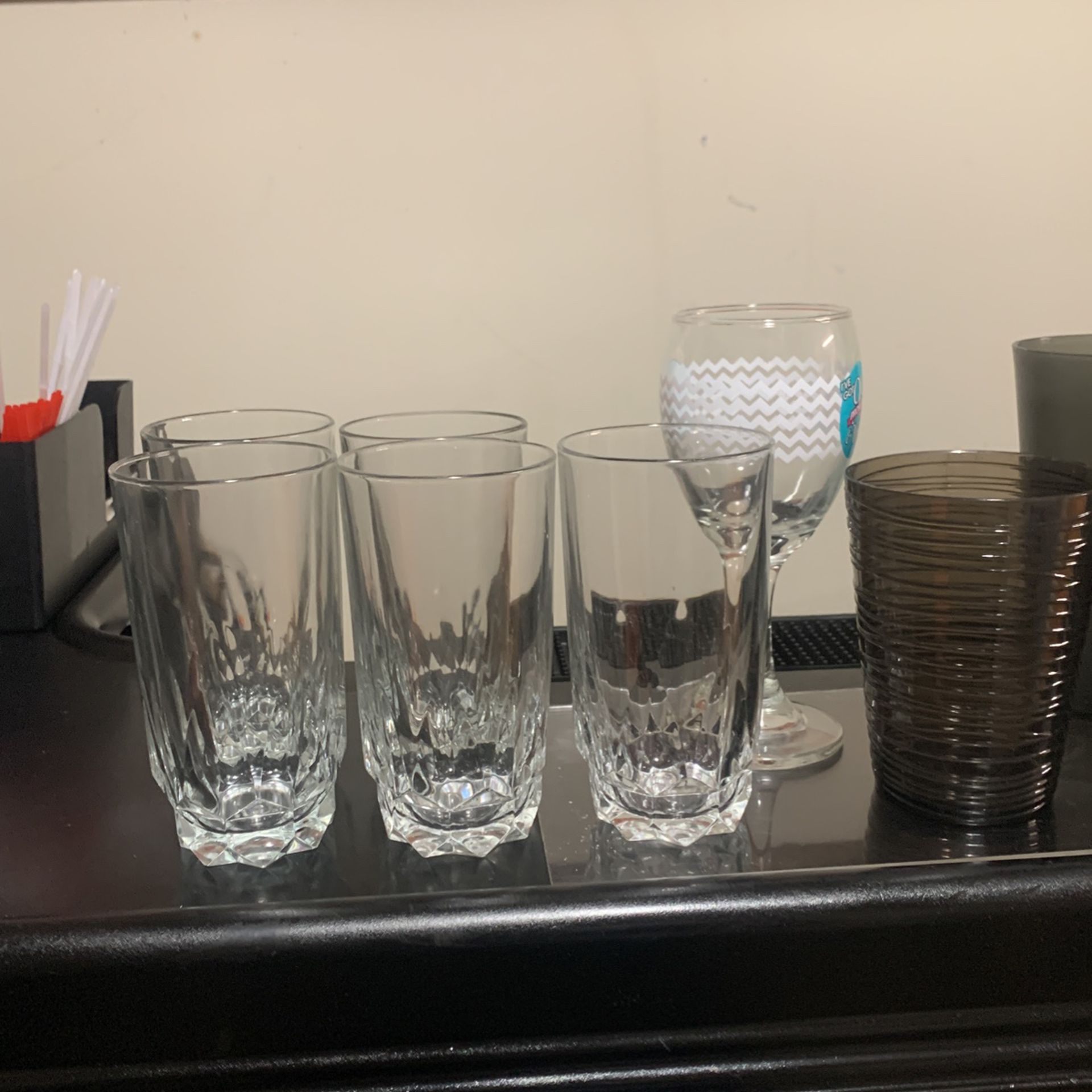 Glassware , Cups And Mugs