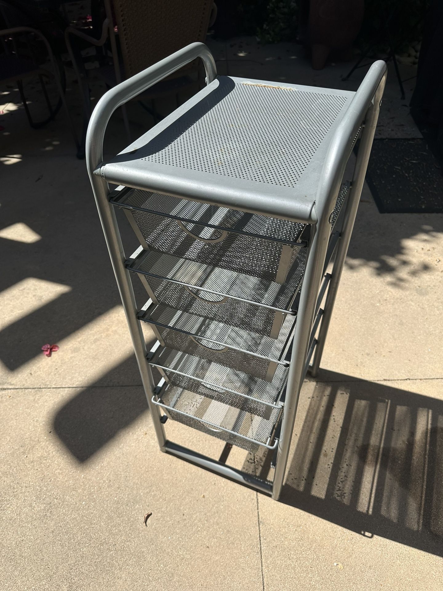 Medium Metal Storage Shelves With Drawers