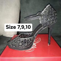 New Women’s Shoes Available In Size 7,9,10