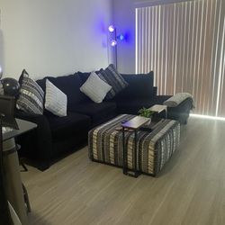 $500 Sofa ,ottoman And Pillows 