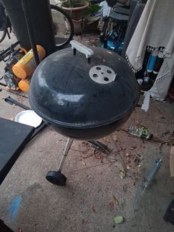 24 INCHES WEBER KETTLE BARBECUE GRILL