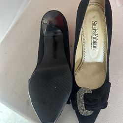Black Heels Size 6,5