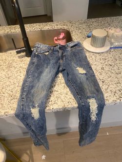 Men’s Distressed Blue Skinny/Slim Fit Foreevr 21 Jeans – Size 32
