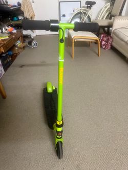 Razor E90 electrical scooter