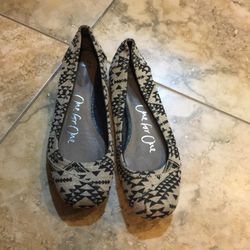 Toms size 8.5