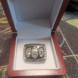 Los Angeles Raiders Super Bowl 18 Ring 