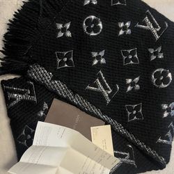 Louis Vuitton Scarf 